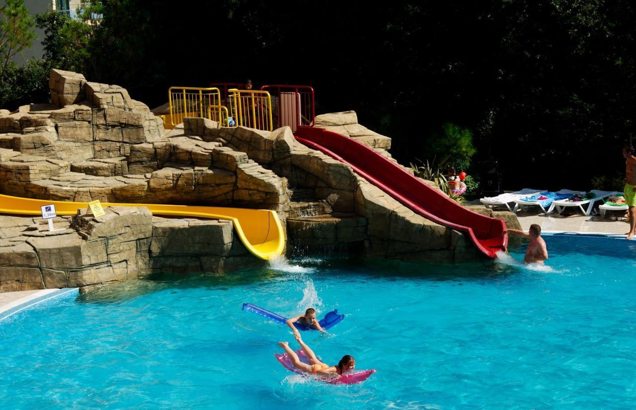 Apollo Spa Resort - Premium All-Inclusive , Pools & Free Beach, Individual Ac In Every Room Golden Sands Exterior foto