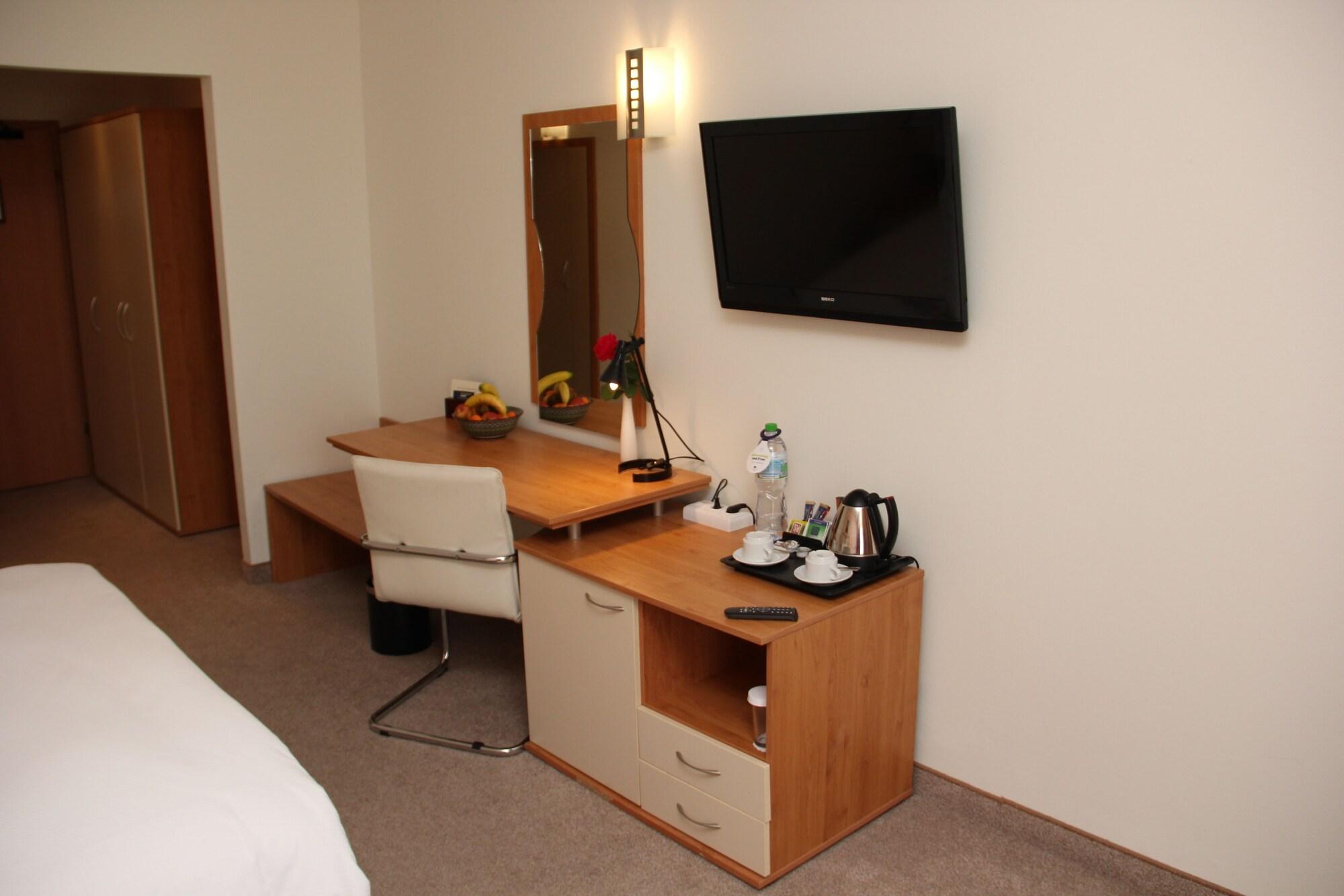 Apollo Spa Resort - Premium All-Inclusive , Pools & Free Beach, Individual Ac In Every Room Golden Sands Exterior foto