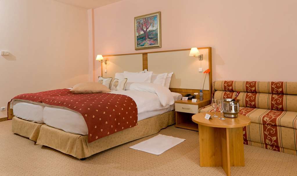 Apollo Spa Resort - Premium All-Inclusive , Pools & Free Beach, Individual Ac In Every Room Golden Sands Quarto foto